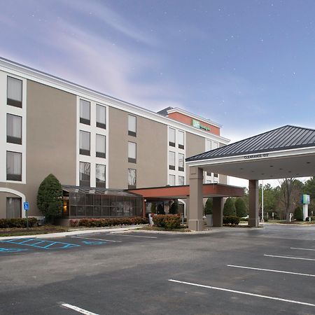 Holiday Inn Express - Chester By Ihg Экстерьер фото