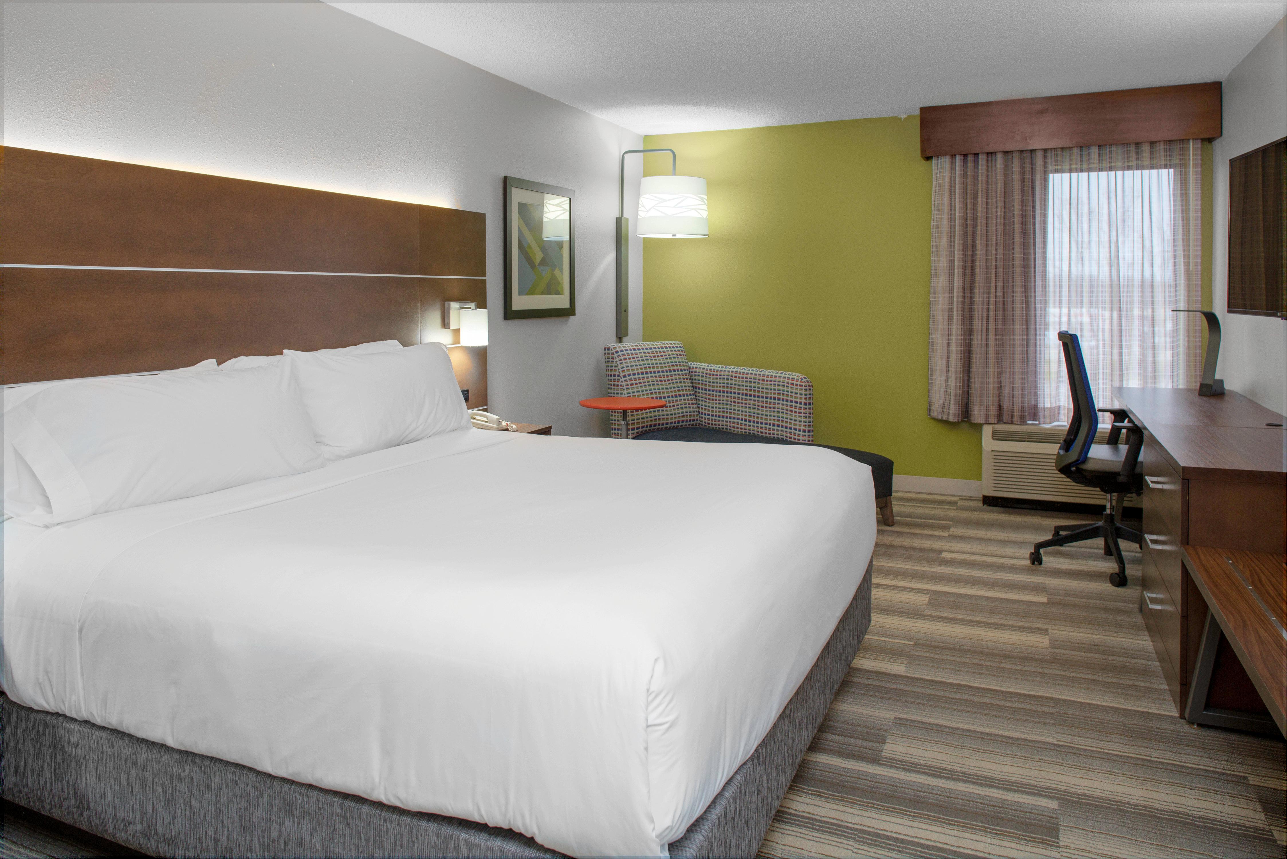 Holiday Inn Express - Chester By Ihg Экстерьер фото